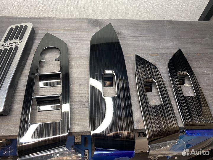 Накладки на двери и педали CX-5 17