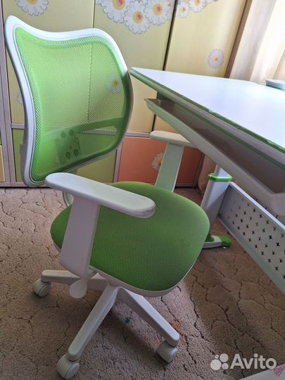 Растущая парта и стул