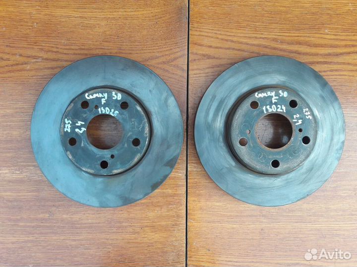 Диски тормозные передние Toyota Camry 30