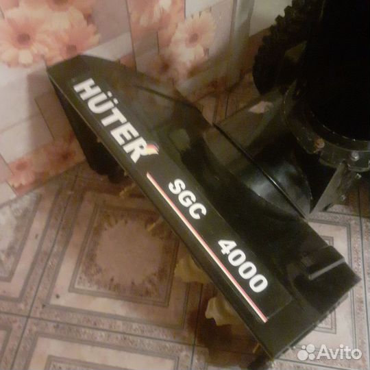 Снегоуборщик бензиновый