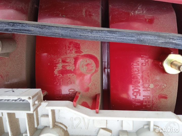 Фонарь задний оригинал Шкода Фабия 1