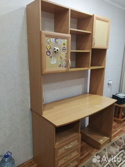 Компьютерный стол