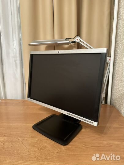Монитор HP 
