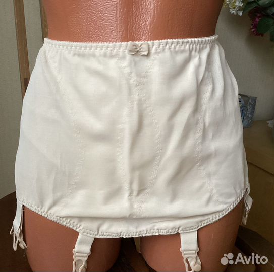 Пояс Triumph для чулков