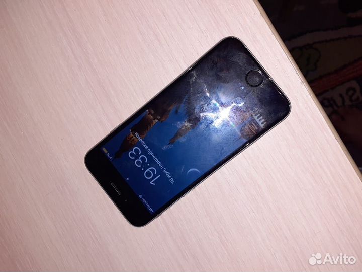 Продаю Айфон 6