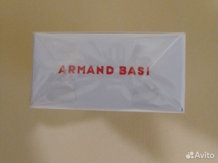 Armand Basi in Red