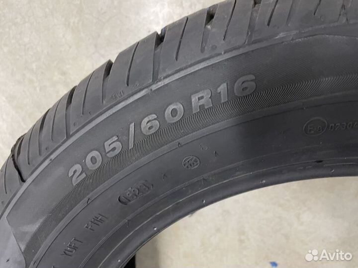 Viatti Strada Asimmetrico V-130 205/60 R16 92V