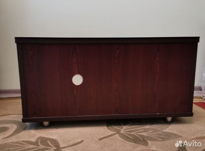 Тумба под тв со стеклянным верхом