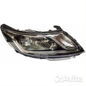 Передняя правая фара на Kia Rio 3 2012