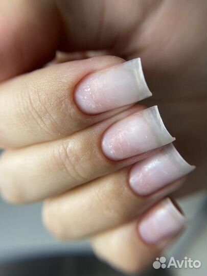 Мастер маникюра и педикюра