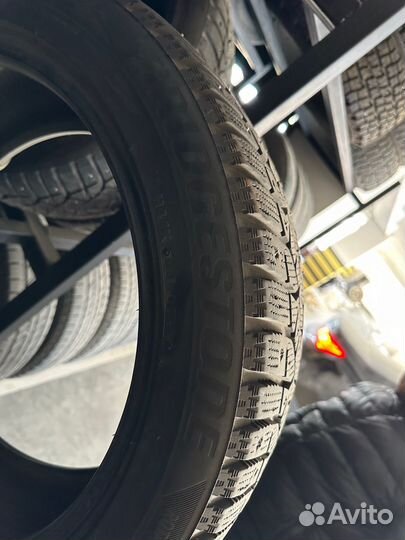 Bridgestone Blizzak Spike-02 245/45 R18