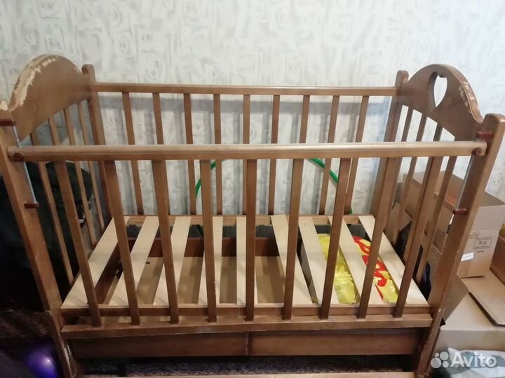 Детская кроватка