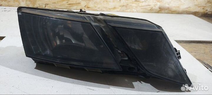 Фара галогеновая передняя правая Skoda Octavia A7
