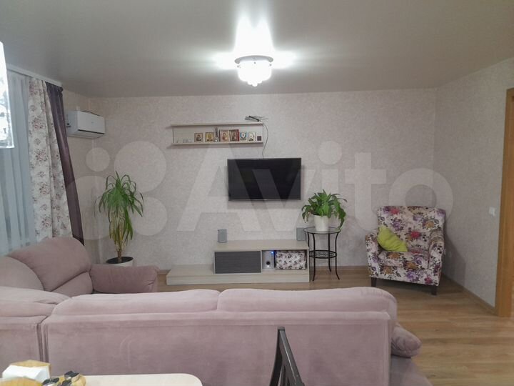 4-к. квартира, 75 м², 4/10 эт.