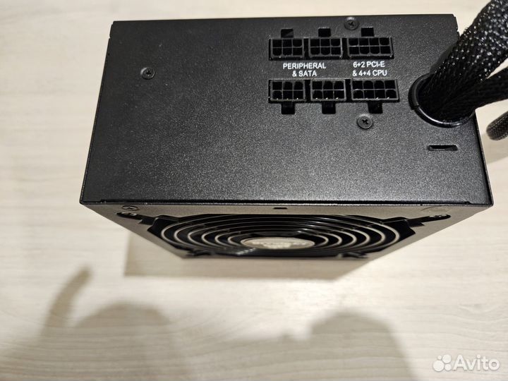 Полумодульный Блок Питания Corsair CX750M (750W)