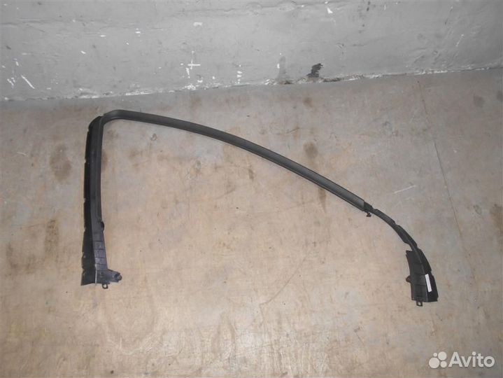 Накладка двери передней правой от Chevrolet Cruze