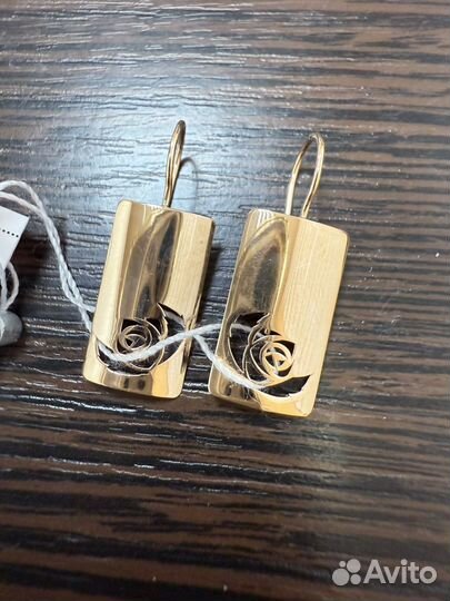 Новые серьги из золота 585 пробы Розы
