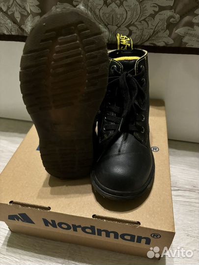 Ботинки демисезонные для девочки 28