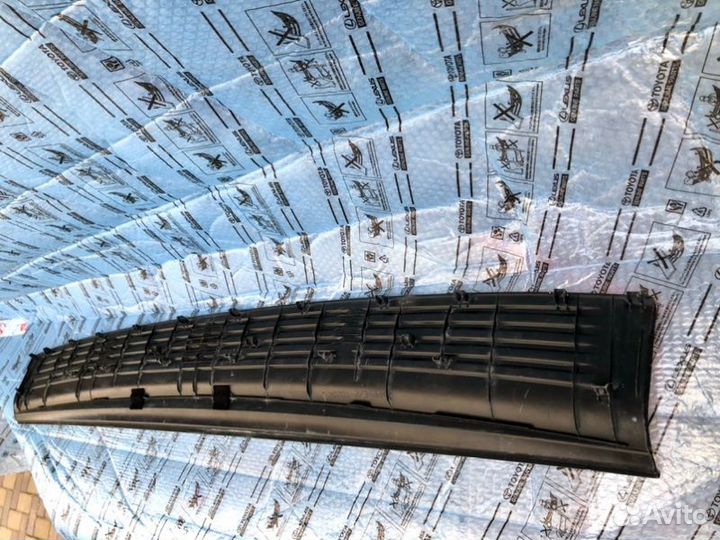 Накладка бампера задняя Lexus Lx 570 2007-2011