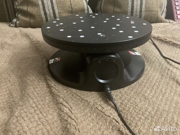 Revopoint POP 3, сканер 3D + двухосевой поворотный