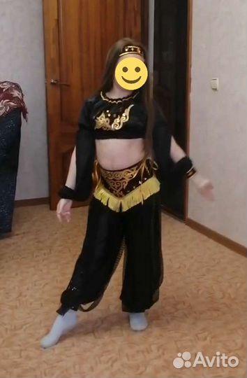 Танцевальный костюм для восточных танцев