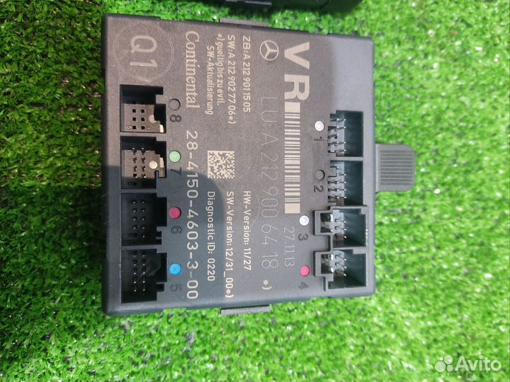 Блок передней двери Mercedes GLK X204