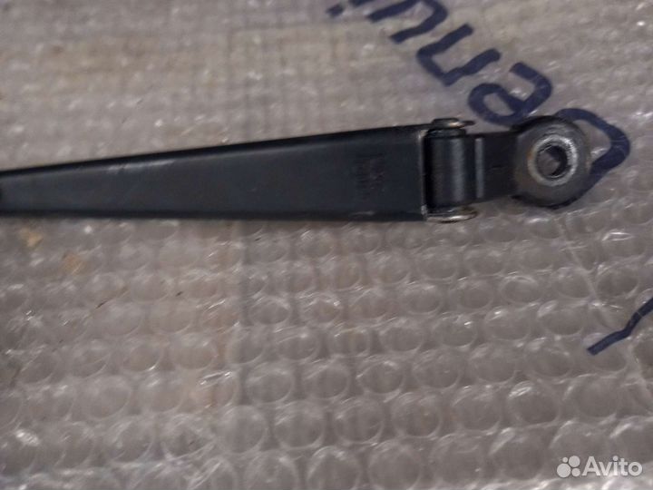 Заз шанс хечбек- поводок заднего дворника