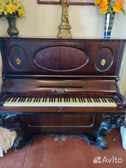 Пианино старинное антикварное