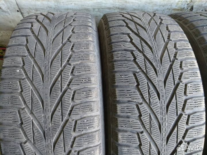 Nokian Tyres Hakkapeliitta R2 SUV 285/60 R18 116R