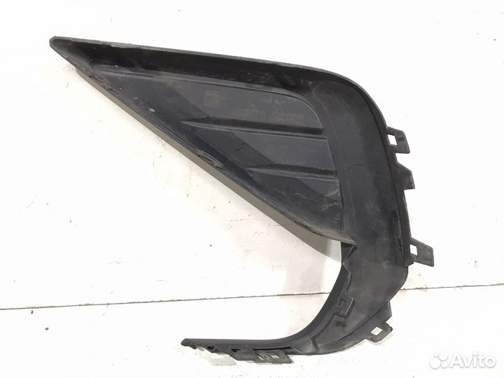 Решетка в бампер правая Volkswagen Tiguan 2