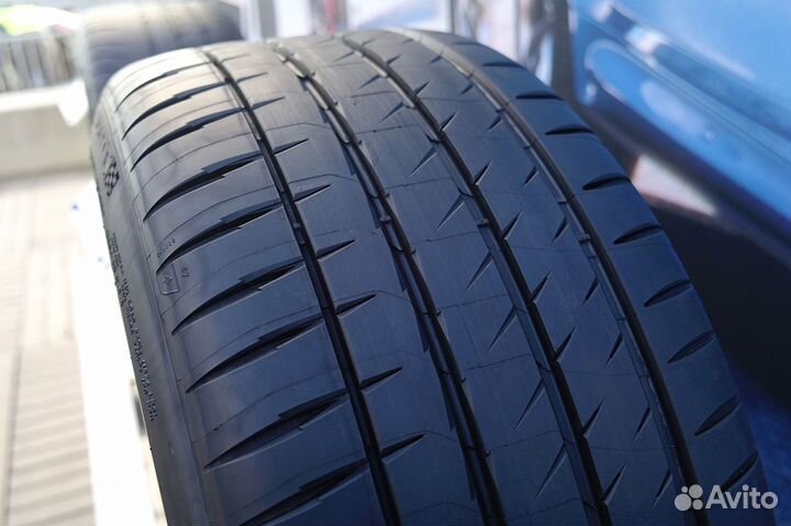 Michelin Pilot Sport 4 SUV 295/40 R21 111Y