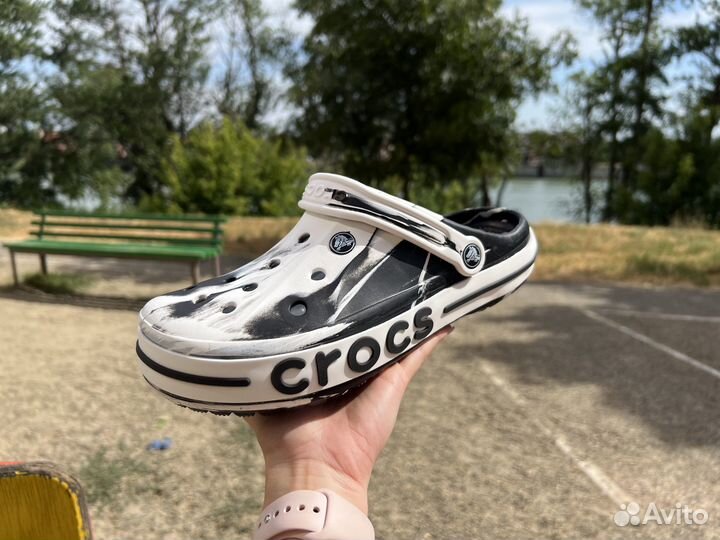 Мужские crocs градиент