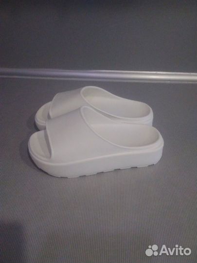 Сланцы женские 35- 36 размер