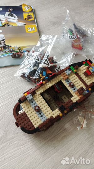 Lego Creator 31109 Пиратский корабль 3 в 1