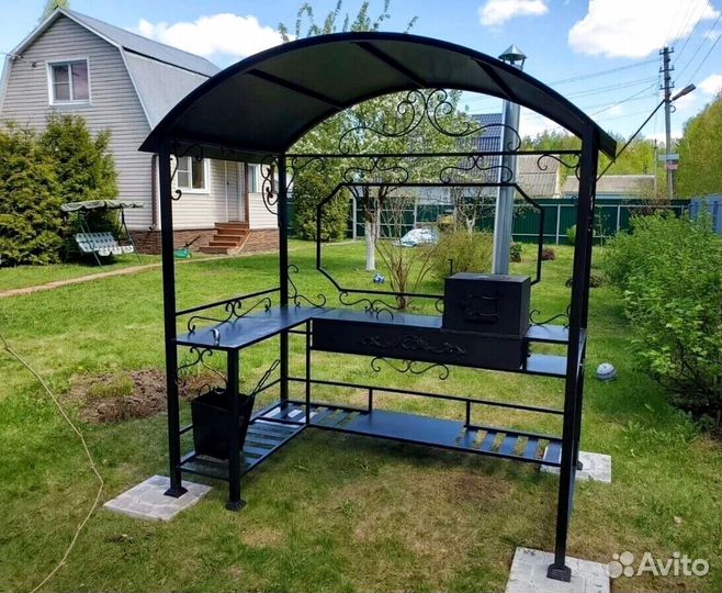 Беседка с мангалом