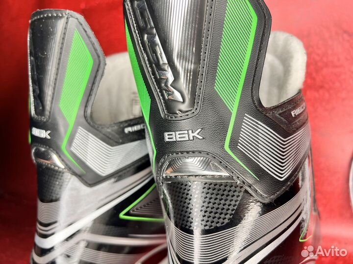 Хоккейные коньки CCM 86K SR/9