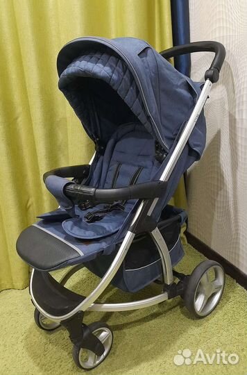 Прогулочная коляска vista