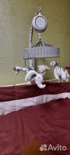 Детский мобиль в кроватку