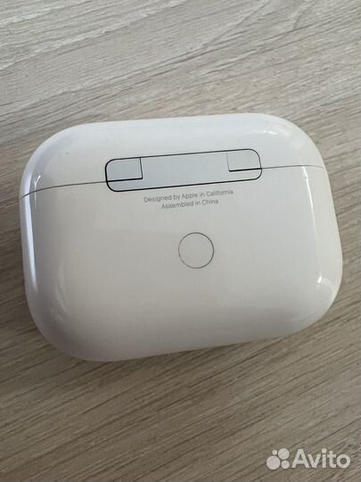 Airpods pro первого поколения