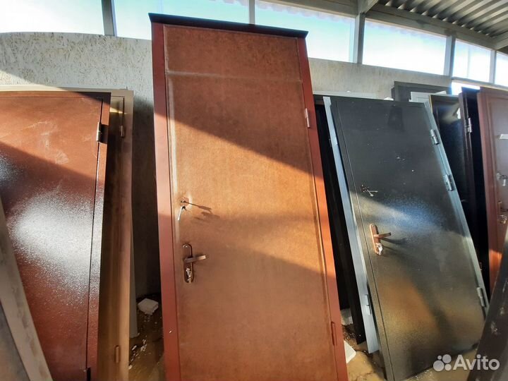 Стальная дверь с отделкой винил кожа