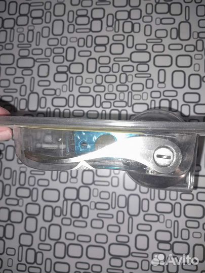 Дверная ручка с замком