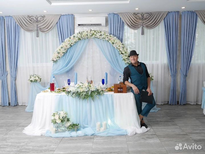 Ведущий + DJ с профессиональным оборудованием