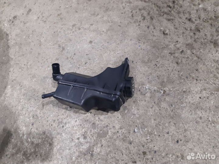 Шевроле Круз бачок гур