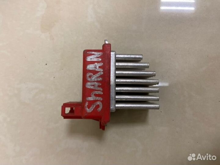 Резистор печки Volkswagen Sharan минивен AJH 1999