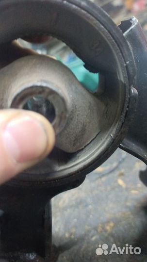 Опора двигателя