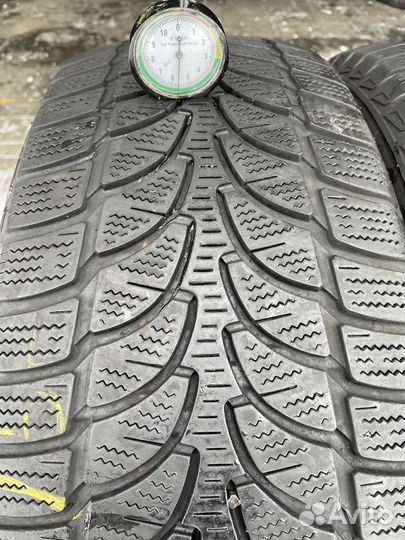 Bridgestone Blizzak LM-80 Evo 235/65 R17