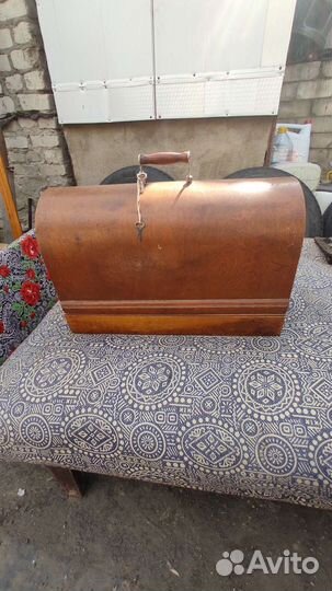 Швейная машина/антиквариат/винтажная/раритет