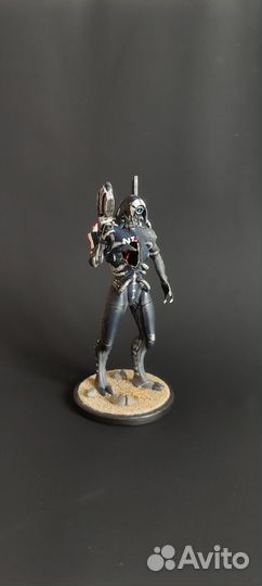 Legion Mass Effect коллекционная фигурка 15см