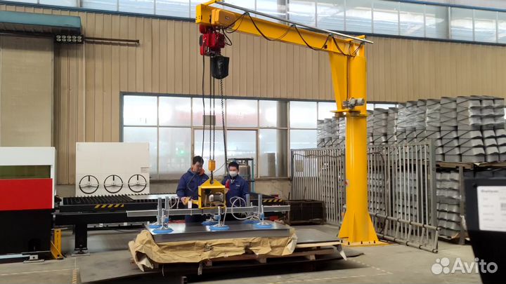 Кран консольный