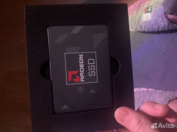 AMD Radeon r5 ssd 256gb